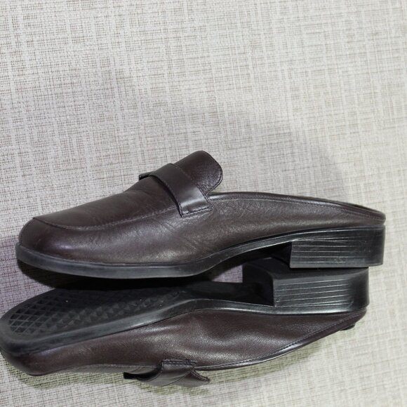 Aerosoles Size 8.5 Brown Slide On Mule Loafers - Picture 3 of 6